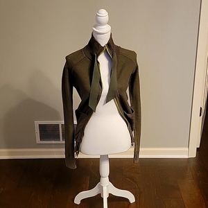 Lululemon Size 4 Green Zip Sweater